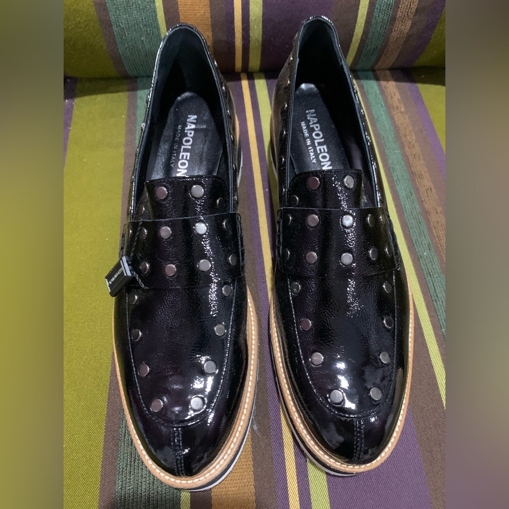 Napoleoni nwt new black patent leather studded loafers flats EU 40